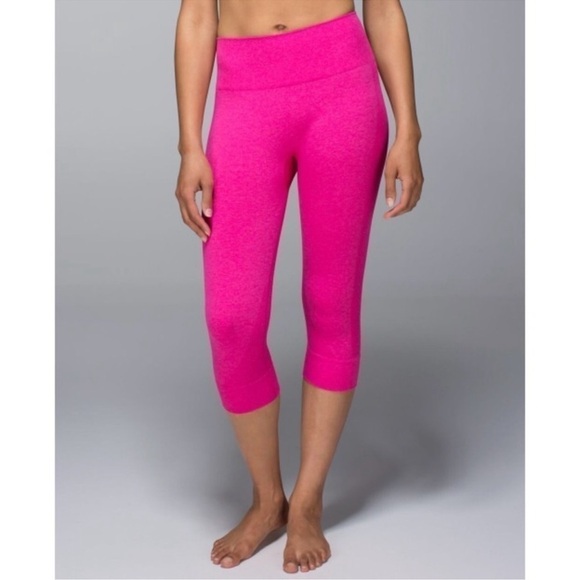 Lululemon Seamlessly Street Crop Legging Size 8 - Picture 2 of 7